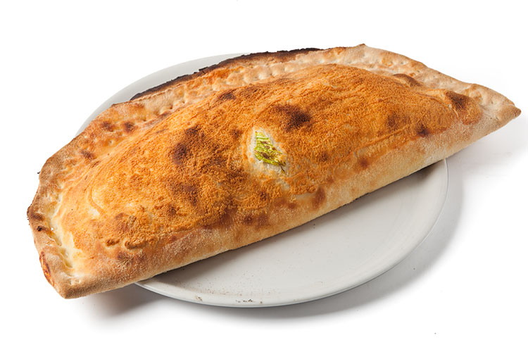 Calzone fiori di zucca - La Pizza forno a legna ferentino il giardino Planet Garden